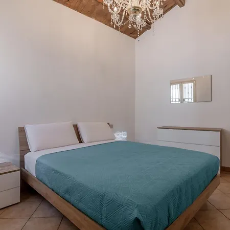 Guesthost - Don Pippo Flat Near Teatro Massimo * Palermo
