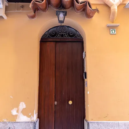 Guesthost - Don Pippo Flat Near Teatro Massimo